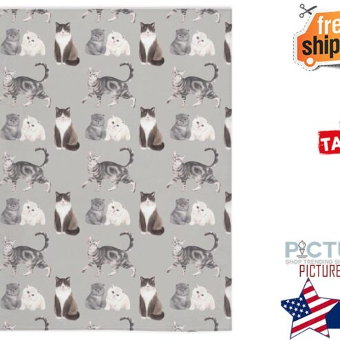 Minky Blanket With Cute Cats Design Perfect for any home Made of finest, ultra soft fibers that will keep your warm and cozy