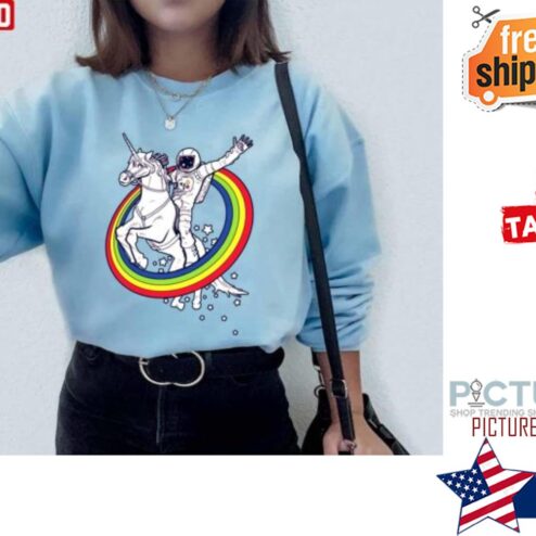 Astronaut Riding Unicorn Through The Rainbow Valentine's day LGBT Shirt