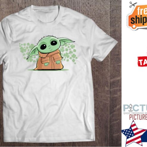 St Patrick's day Baby Yoda the Mandalorian the child Shamrocks shirt