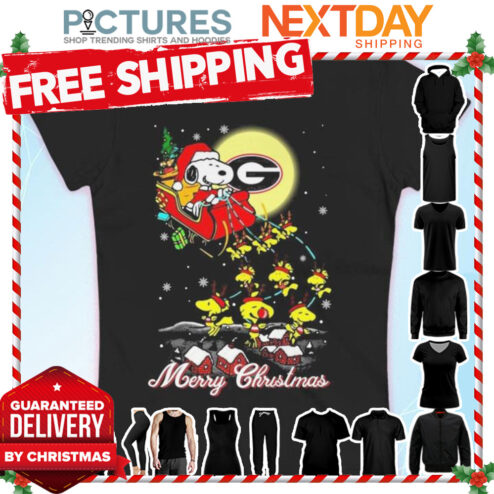 Snoopy Santa reading Georgia Bulldogs Merry Christmas shirt