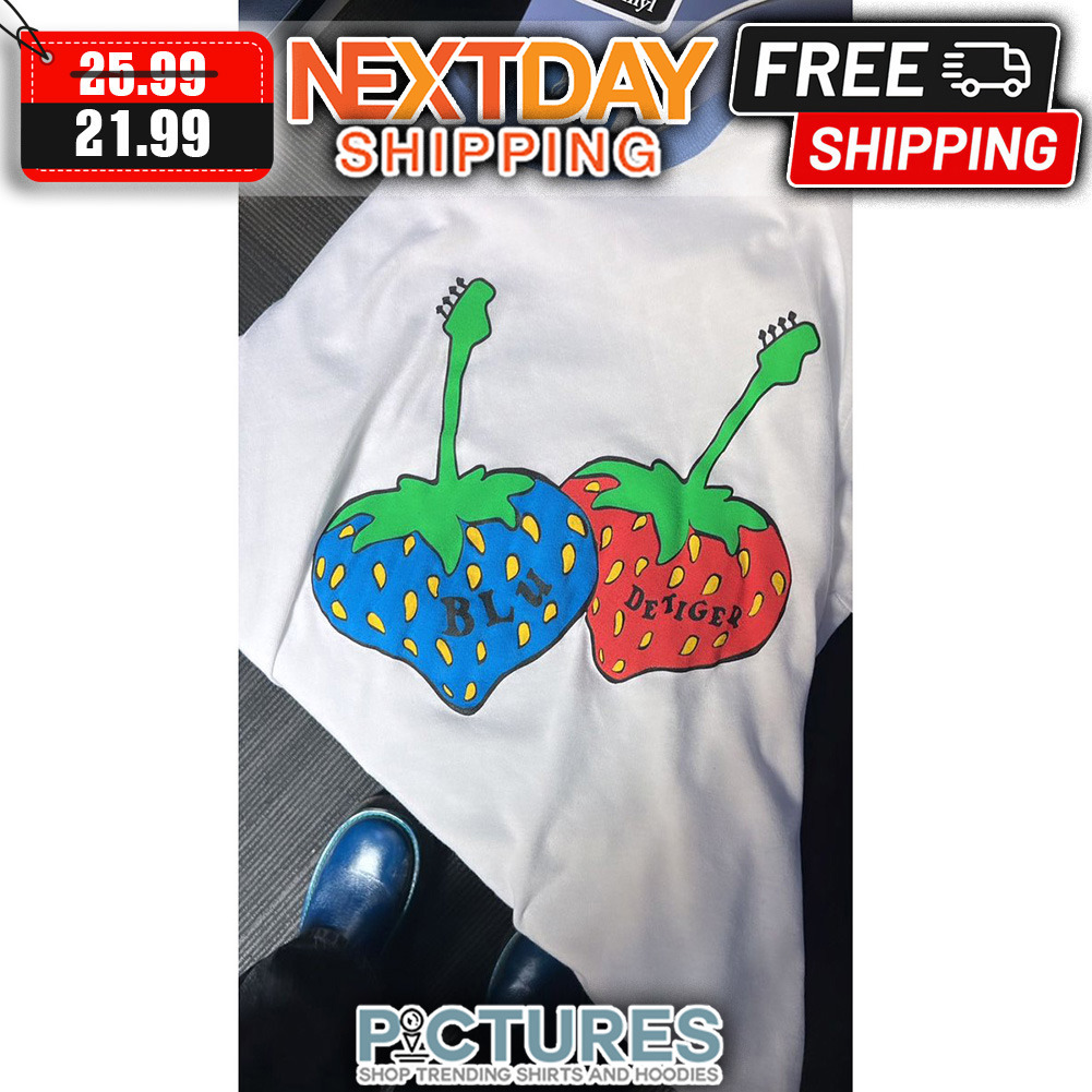 Strawberry Guitar BLU Detiger shirt