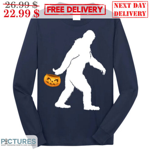 Bigfoot Trick Or Treat Halloween 2023 Shirt