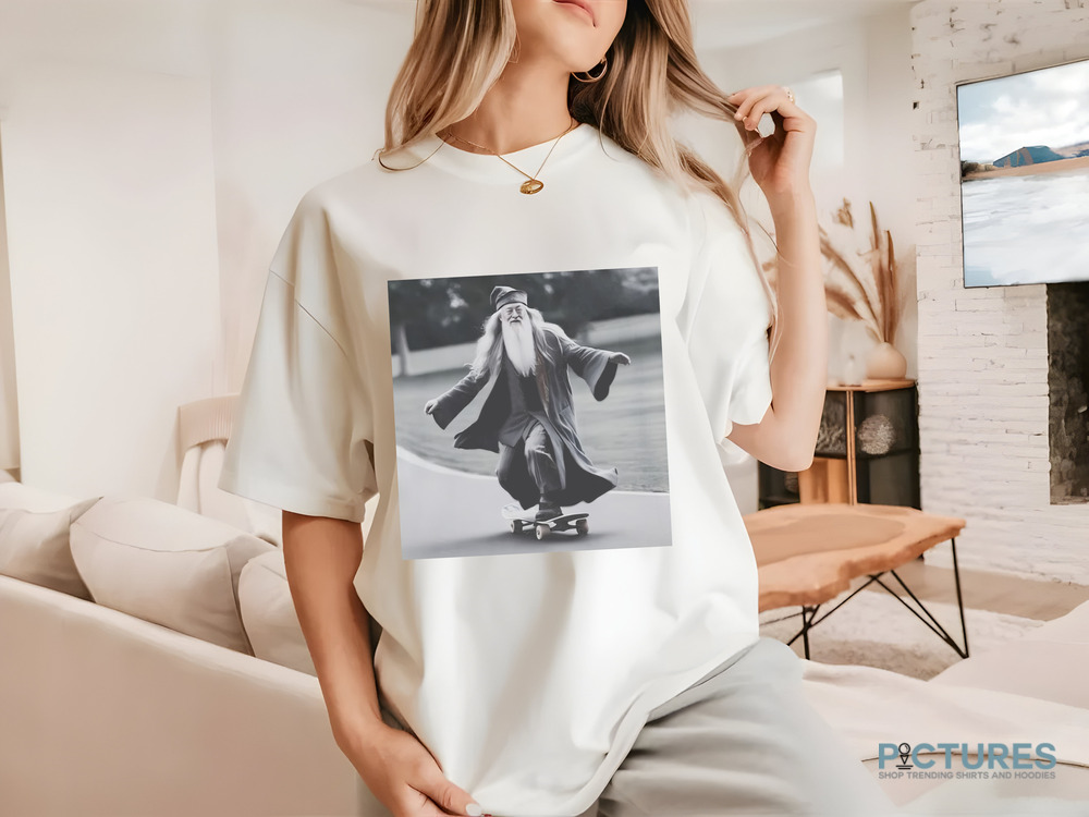 Professor Dumbledore skateboarding Harry Potter Shirt Professor Dumbledore skateboarding Harry Potter Shirt