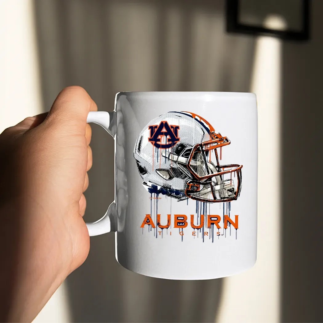 Auburn University Tigers Original Dripping Football Helmet Vintage T Shirt