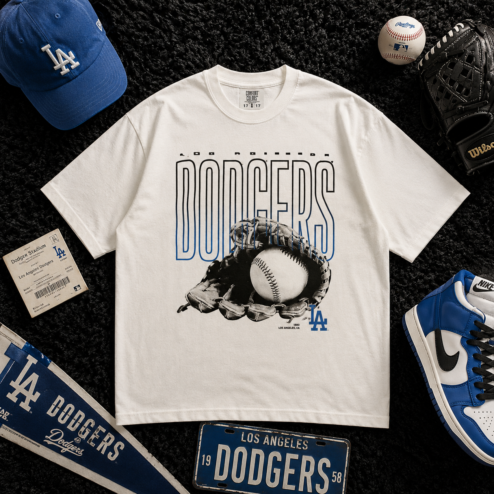 Vintage Los Angeles Dodgers Baseball Glove Graphic T-Shirt