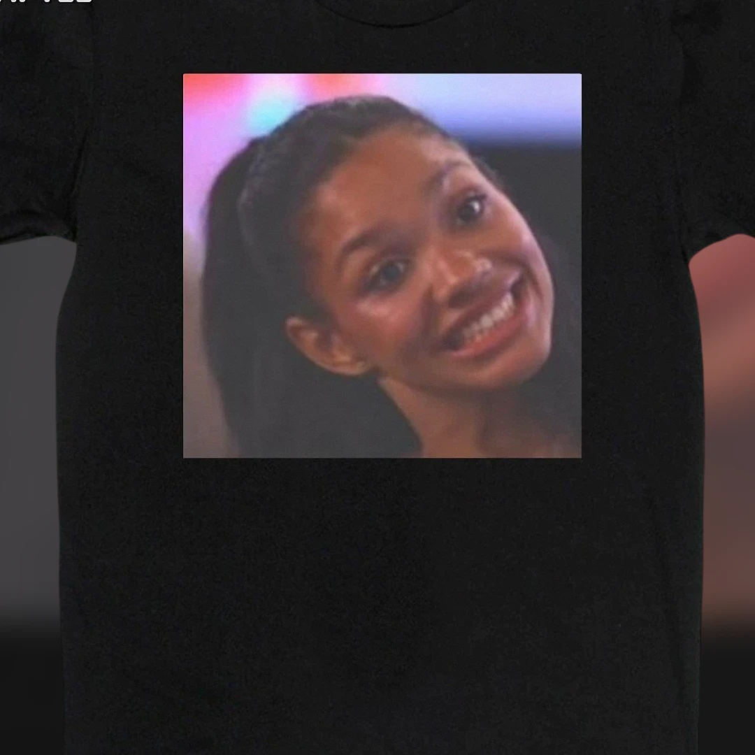 Aaliyah Mendes Meme Graphic Tee Funny Reaction Face Vintage Streetwear T-Shirt