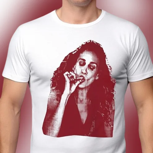 Carrie Bradshaw Tee Sex and the City Vintage Halftone Graphic Shirt, Retro 90s NYC Fashion Fan Gift