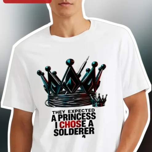 They Expected A Princess I Chose A Soldier Military Wife Gift Graphic Tee