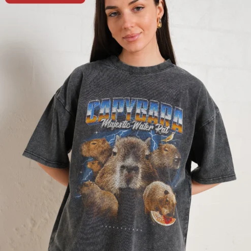Capybara Majestic Water Rat Graphic Tee Funny Animal Lover Gift Retro Vintage Style Shirt
