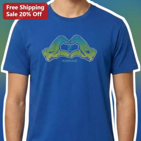 Fortnite Season 2 Victory Royale Logo Gradient Heart Graphic Tee for Gamers