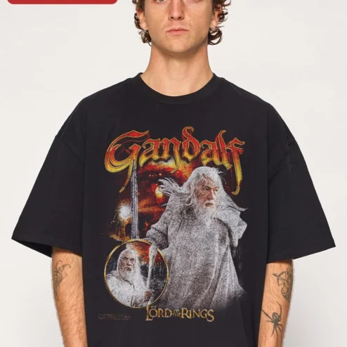 Gandalf The Lord of the Rings Tee Vintage Distressed Wizard Graphic Shirt