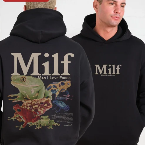 Close-up of Man I Love Frogs Funny Frog Lover Hoodie Novelty Gift for Women for streetwear fans in Chicago, Illinois