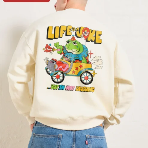 Close-up of Threadheads Sweatshirt Vintage 90s Inspired Crewneck Graphic Streetwear for Men for streetwear fans in Chicago, Illinois